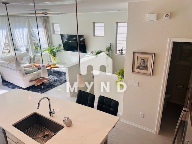 Building Photo - 10965 Cannes Memorial Dr