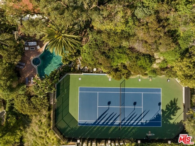 Building Photo - 1427 Kings Rd