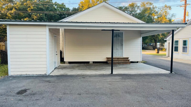 Building Photo - 5306 Evangeline St