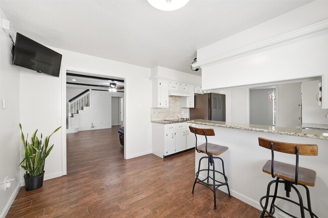 Building Photo - 1914 Abby Aldrich Ln