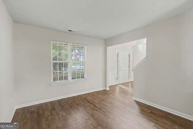 Building Photo - 1590 Waterway Pl SW
