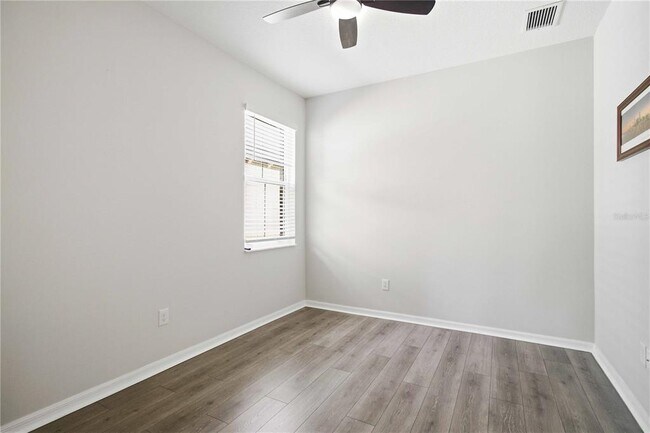 Building Photo - 5918 Fiore Dr