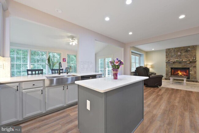 Building Photo - 5907 Tulloch Spring Ct