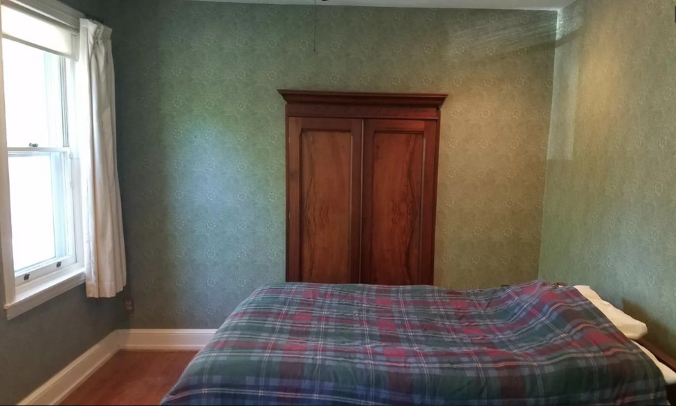 Front Bedroom - 305 N 37th St