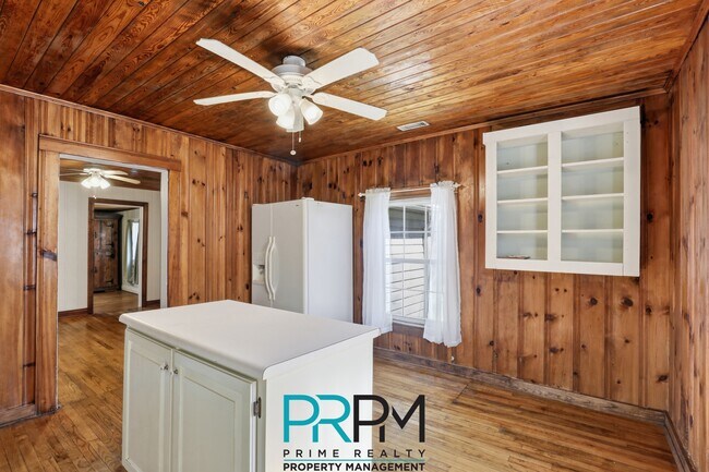 Building Photo - 101 Bagwell Dr