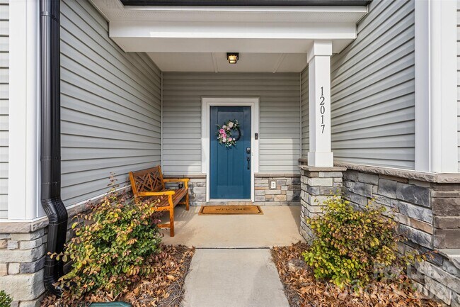 Building Photo - 12017 Basking Dr