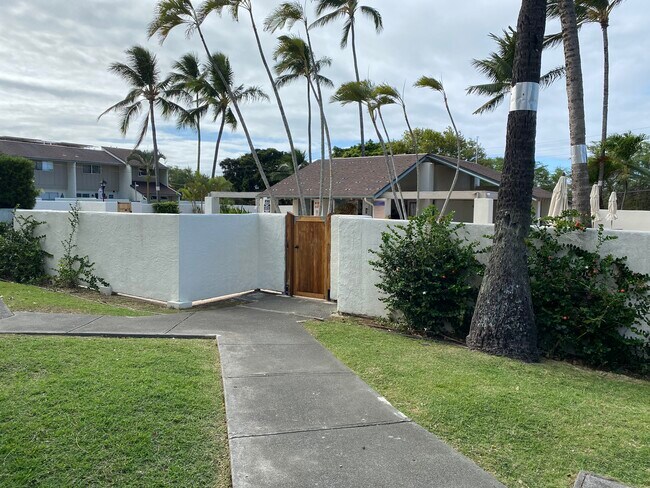 Building Photo - 147 Oko St