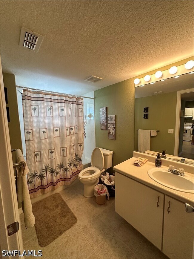 Building Photo - 8264 Key Royal Cir