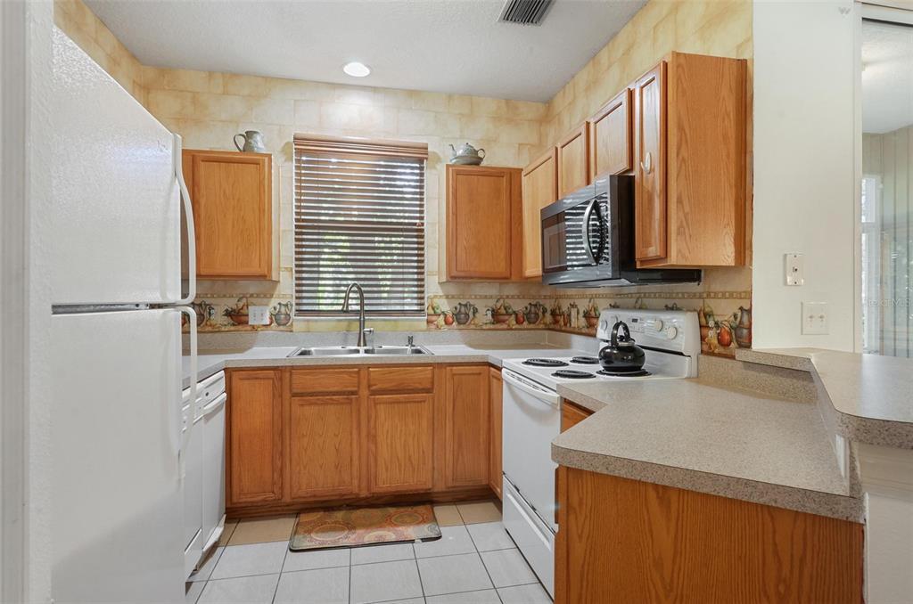 Building Photo - 2139 Golden Oak Ln