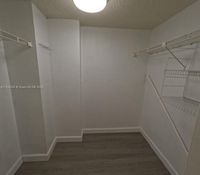 Building Photo - 301 Racquet Club Rd