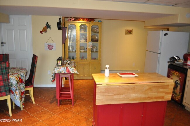 Building Photo - 56 Sterling Rd