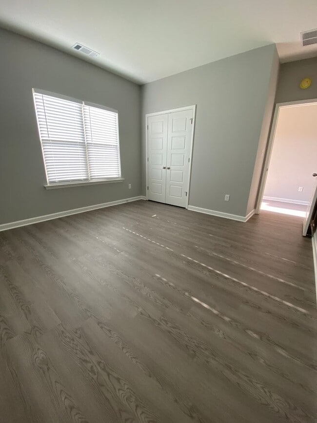 Building Photo - 4 bed, 2 bath in Atoka built in 2022
