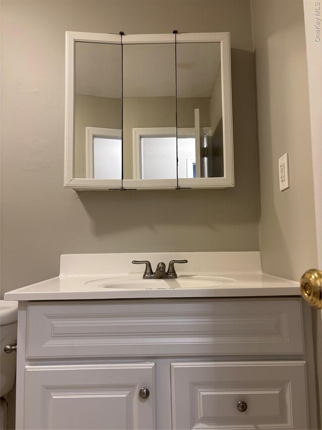 Building Photo - 158 Horseshoe Rd