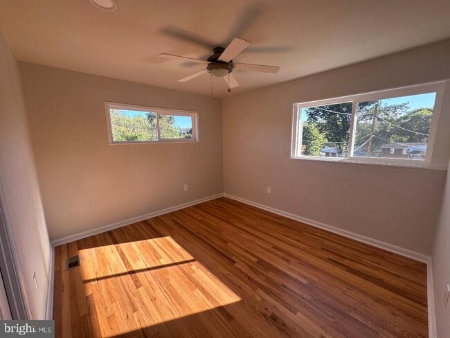Building Photo - 5426 Enid Pl