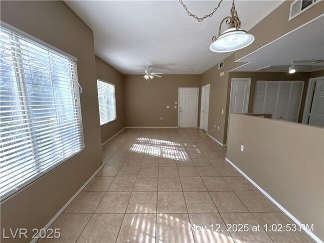 Building Photo - SILVERADO RANCH – 2ND FLOOR CONDO IN A GAT...
