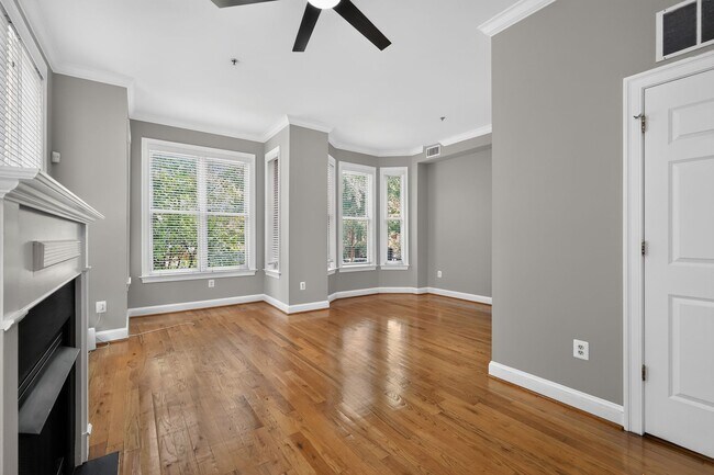 Building Photo - 1340 Q St NW