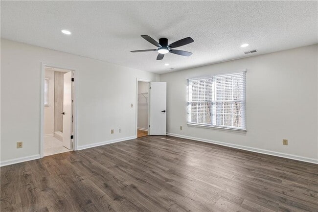 Building Photo - 2095 Uniwattee Trail SE