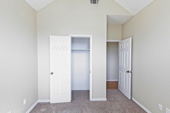 Building Photo - 10716 Trestles Rd