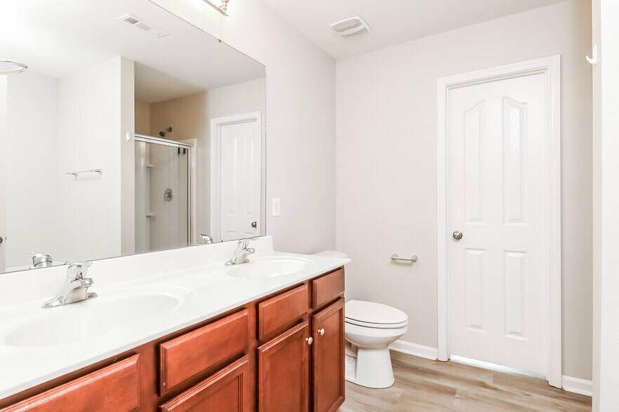 Building Photo - 1125 Swearngan Ridge Ct