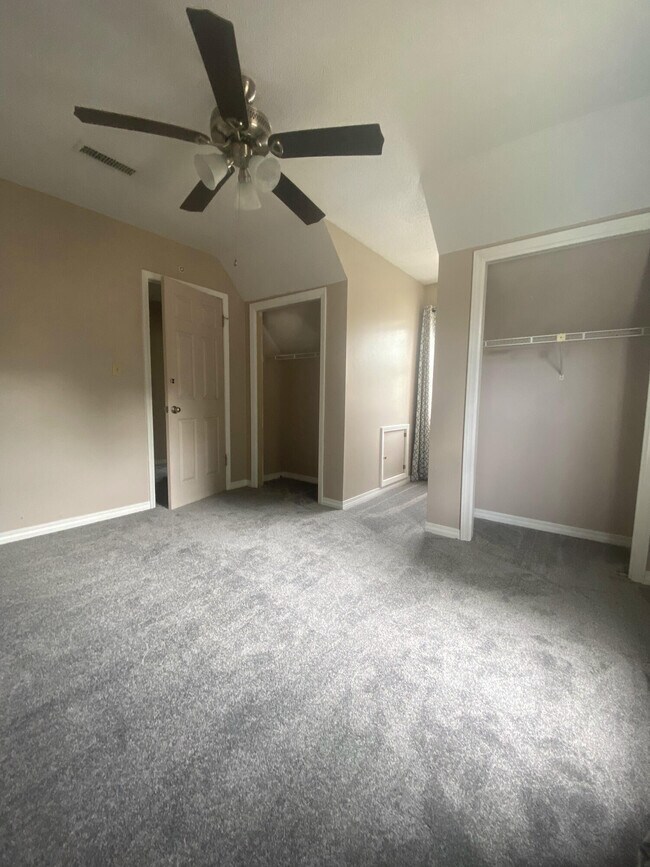 Building Photo - 2521 Georgetown Ln
