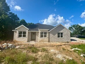 Building Photo - 2 St Andrews Cir