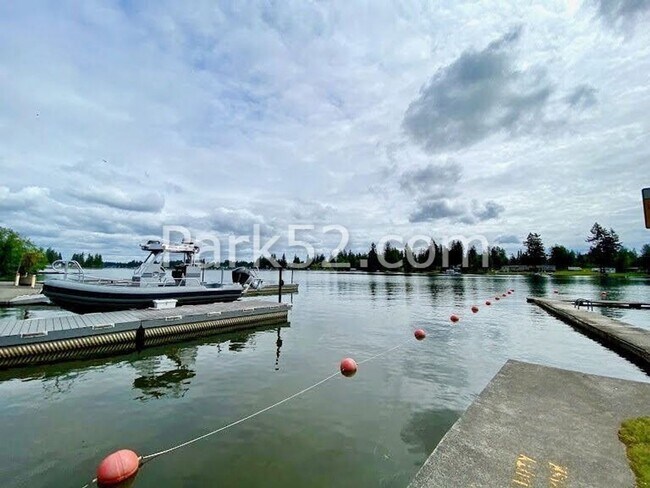 Building Photo - 1 Bedroom 1 Bathroom - Ground Floor - Bonney Lake Condo - #C1