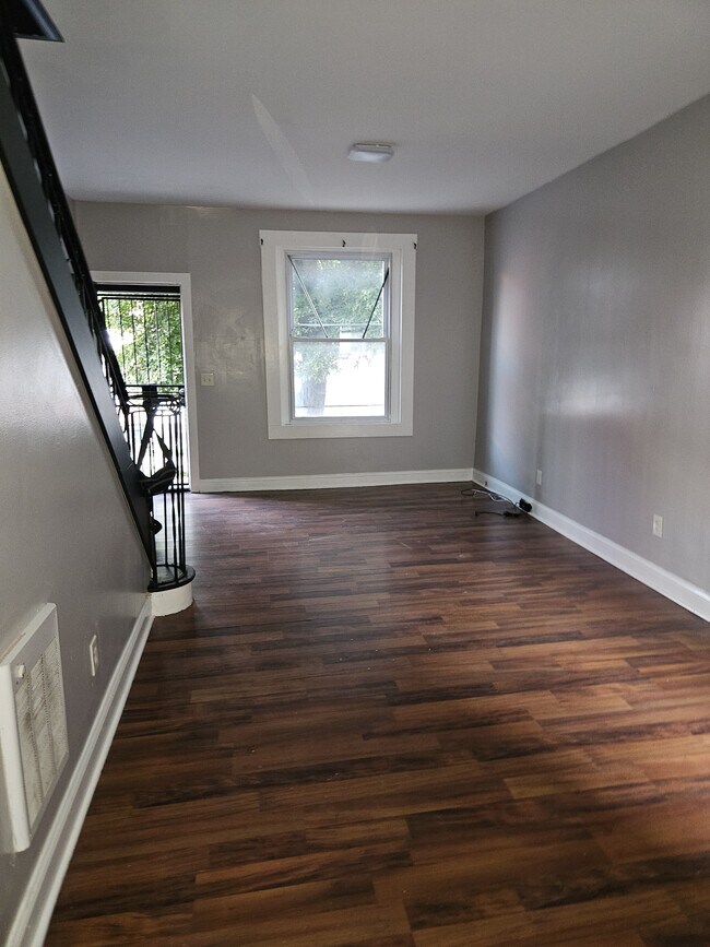 Building Photo - 3416 Ormes St