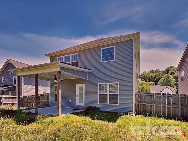 Building Photo - 129 Bonnell Dr