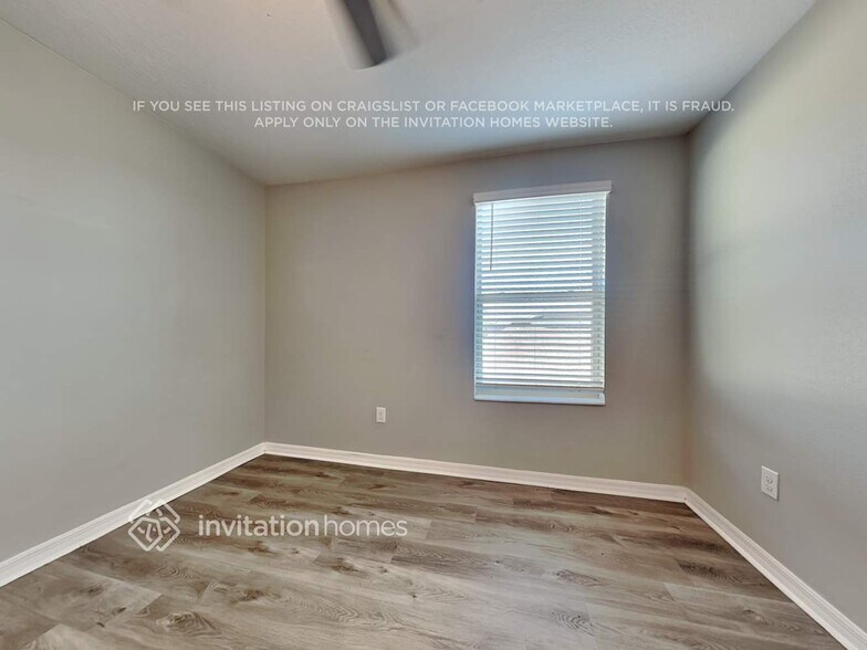 Building Photo - 11908 Miracle Mile Dr