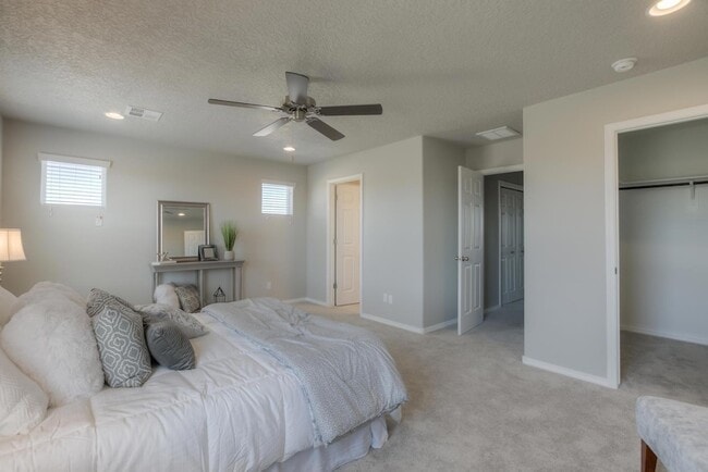 Building Photo - 388 Pecos Loop SE