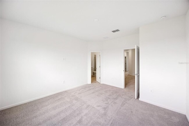 Building Photo - 2979 Maloof Dr