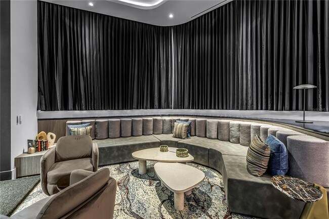 Building Photo - 275 1st Ave S