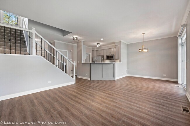 Building Photo - 24022 Walnut Cir