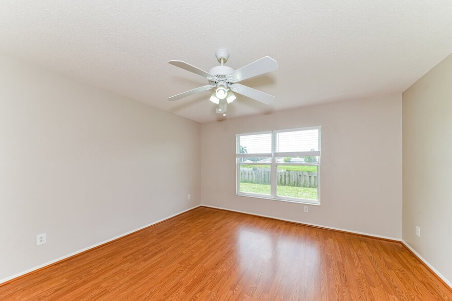 Building Photo - 11782 Shirburn Cir