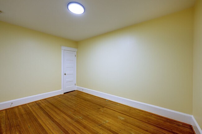 Building Photo - 5518 13th St NW