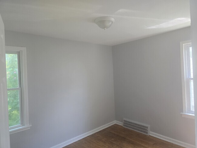 Building Photo - 20196 Gallagher St