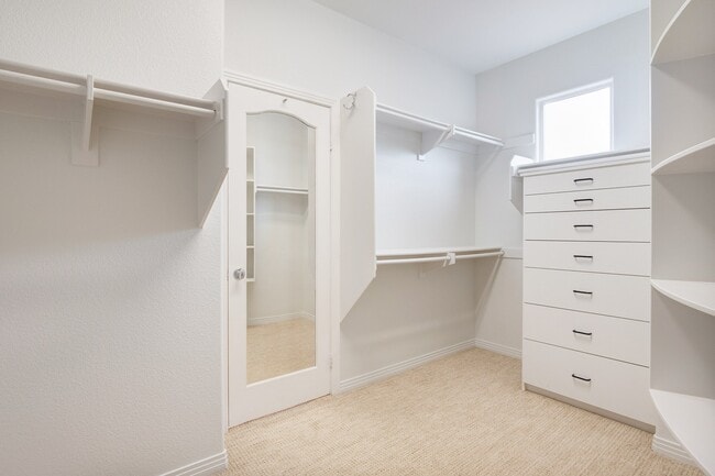 Building Photo - Gated corner lot home walking distance to the beach