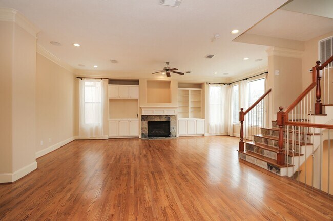 Building Photo - 1205 Birdsall St