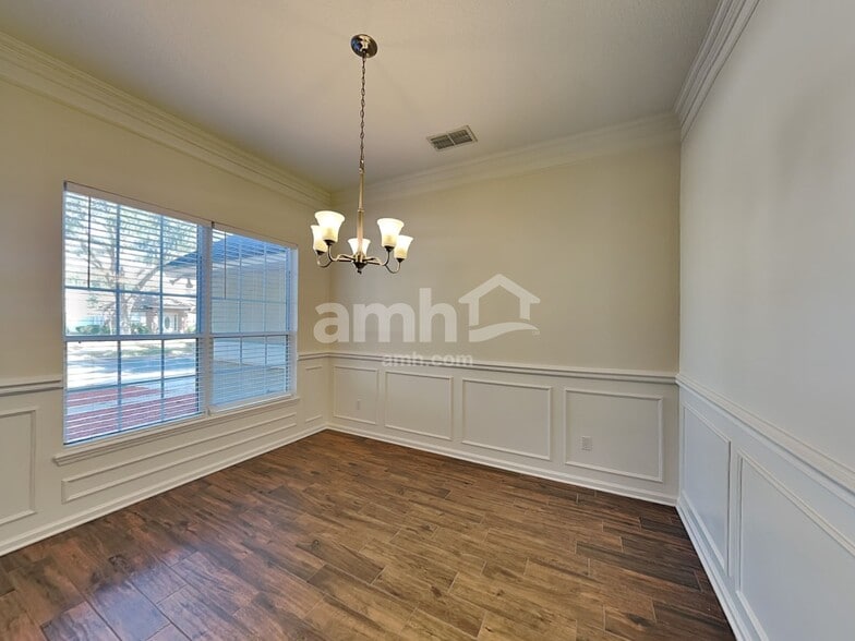 Building Photo - 3111 Stonebrier Ridge Dr