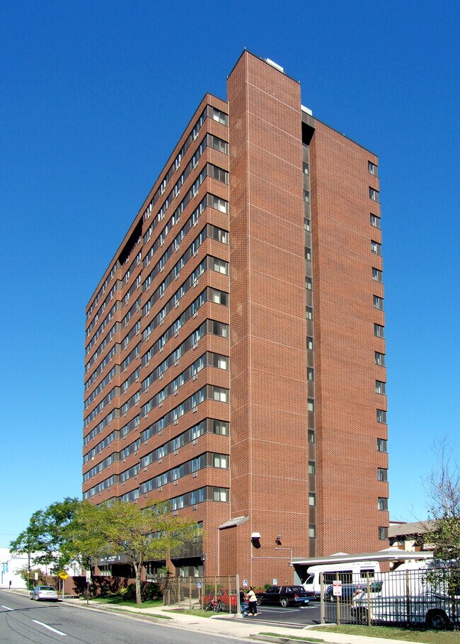 View from the south along New York Avenue - New York Avenue Apartments