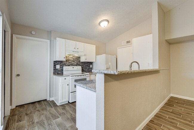 Building Photo - 17419 Ranch Country Rd