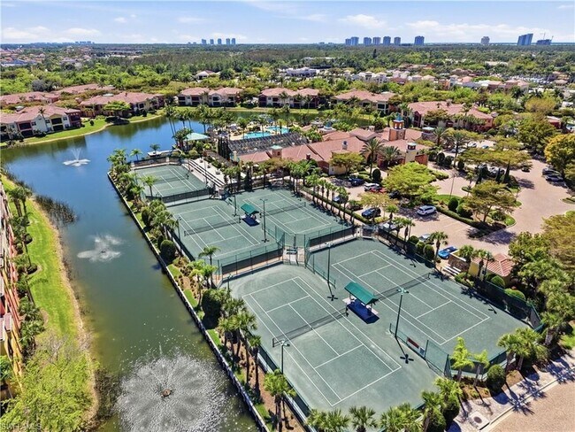 Building Photo - 8601 Piazza Del Lago Cir