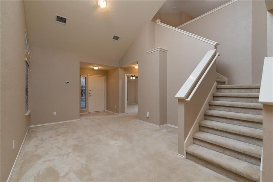 Building Photo - 1503 Davis Mountain Loop