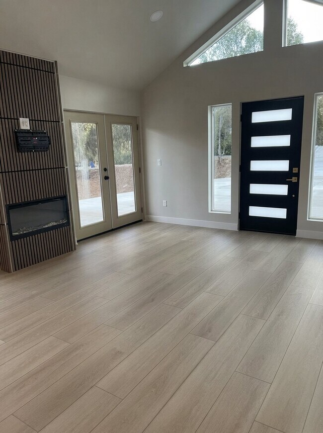 Building Photo - 14619 Rancho Santa Fe Farms Rd