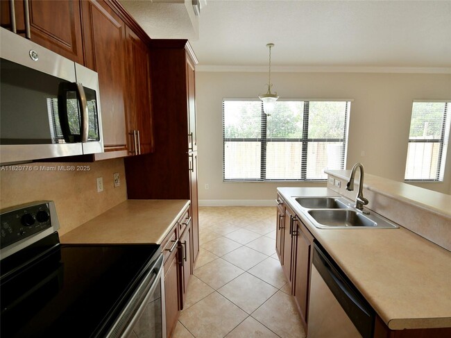 Building Photo - 8940 SW 228th Ln