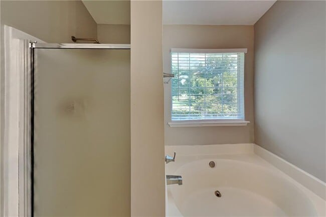 Building Photo - 4504 Rushing Wind Ct