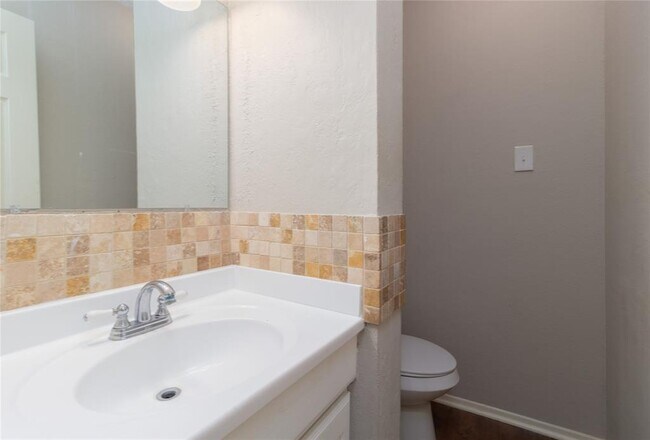 Building Photo - 4406 Rosegate Dr