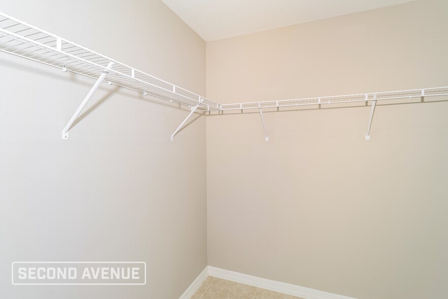 Building Photo - 3230 Bowline Ave