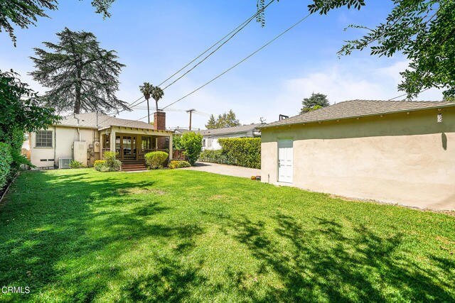 Building Photo - 560 N Sierra Madre Blvd
