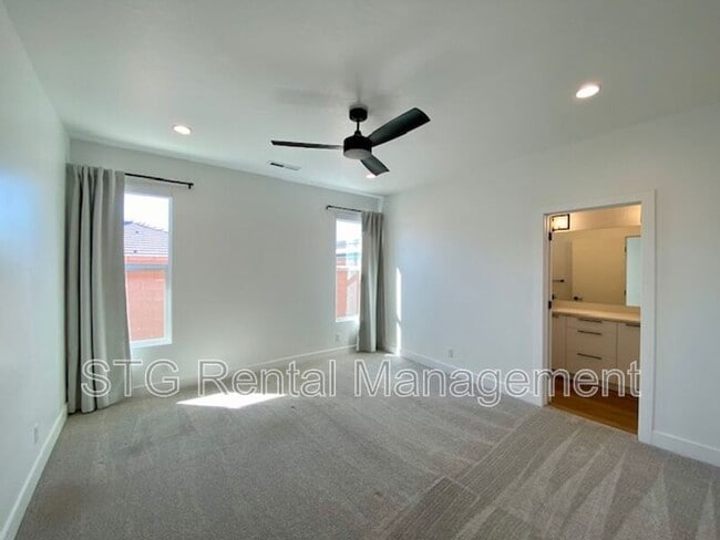 Building Photo - 152 S Desert Saguaro Ln